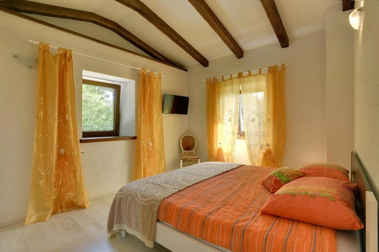 Family Friendly House With A Swimming Pool Dolenja Vas, Central Istria - Sredisnja Istra - 24521 0*,  克罗地亚