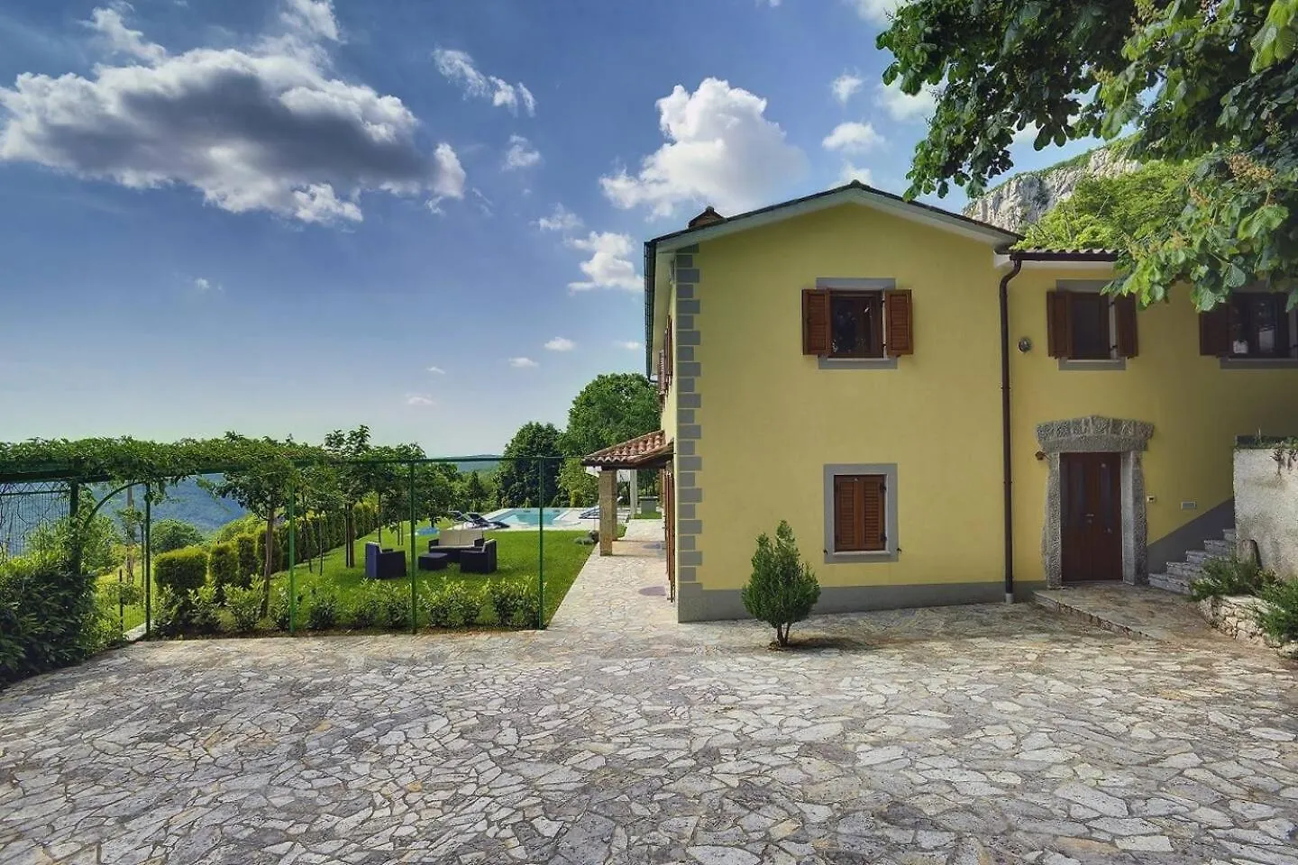 Family Friendly House With A Swimming Pool Dolenja Vas, Central Istria - Sredisnja Istra - 24521 度假居